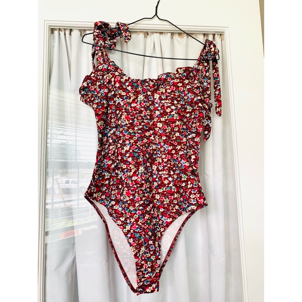 New SHEIN Bodysuit